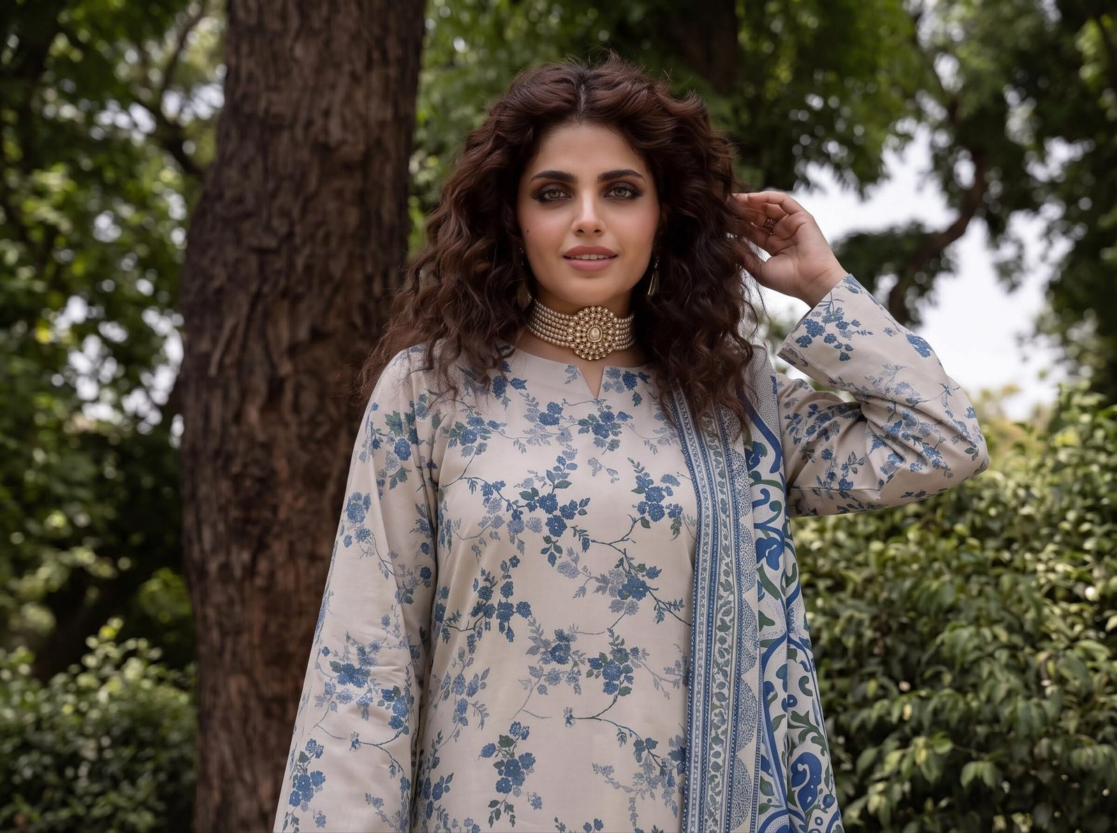 Motifz Printed Khaddar 3-Piece Unstitched Suit Mkv1d10 - Image 2